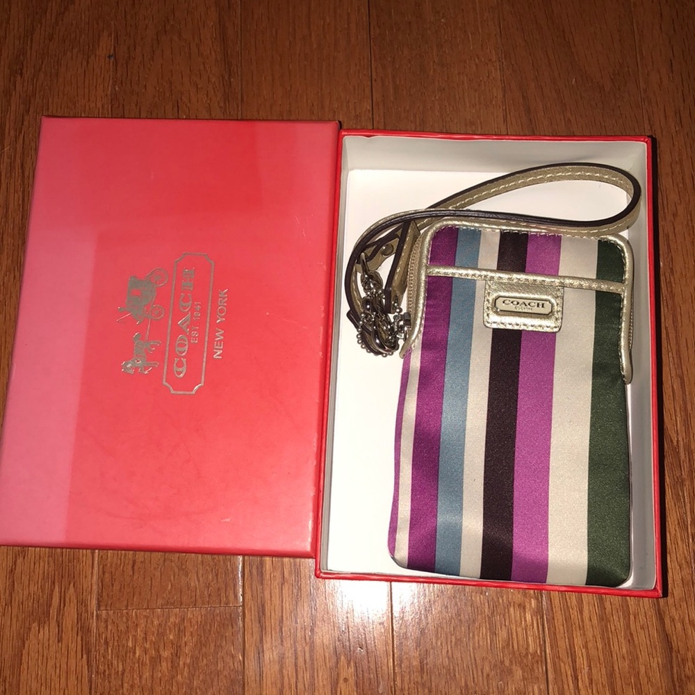 NWOT Coach Wristlet